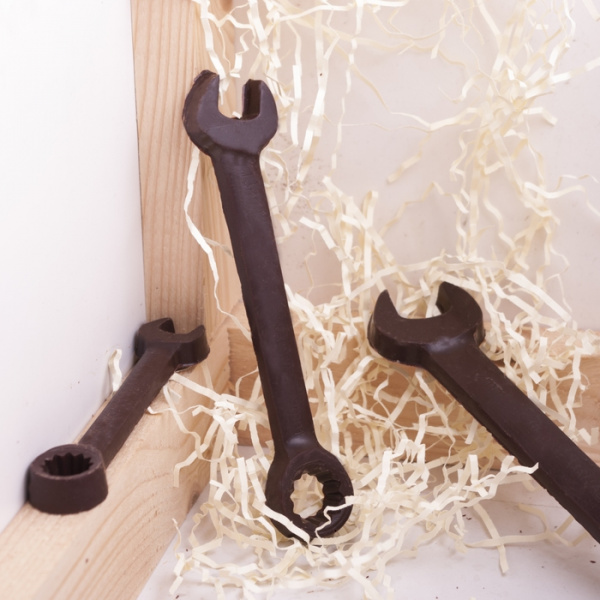 Форма пластиковая Ключ гаечный № 13 (барельеф большой)