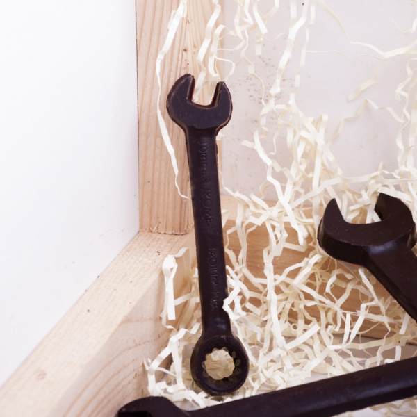 Форма пластиковая Ключ гаечный № 10 (барельеф большой)